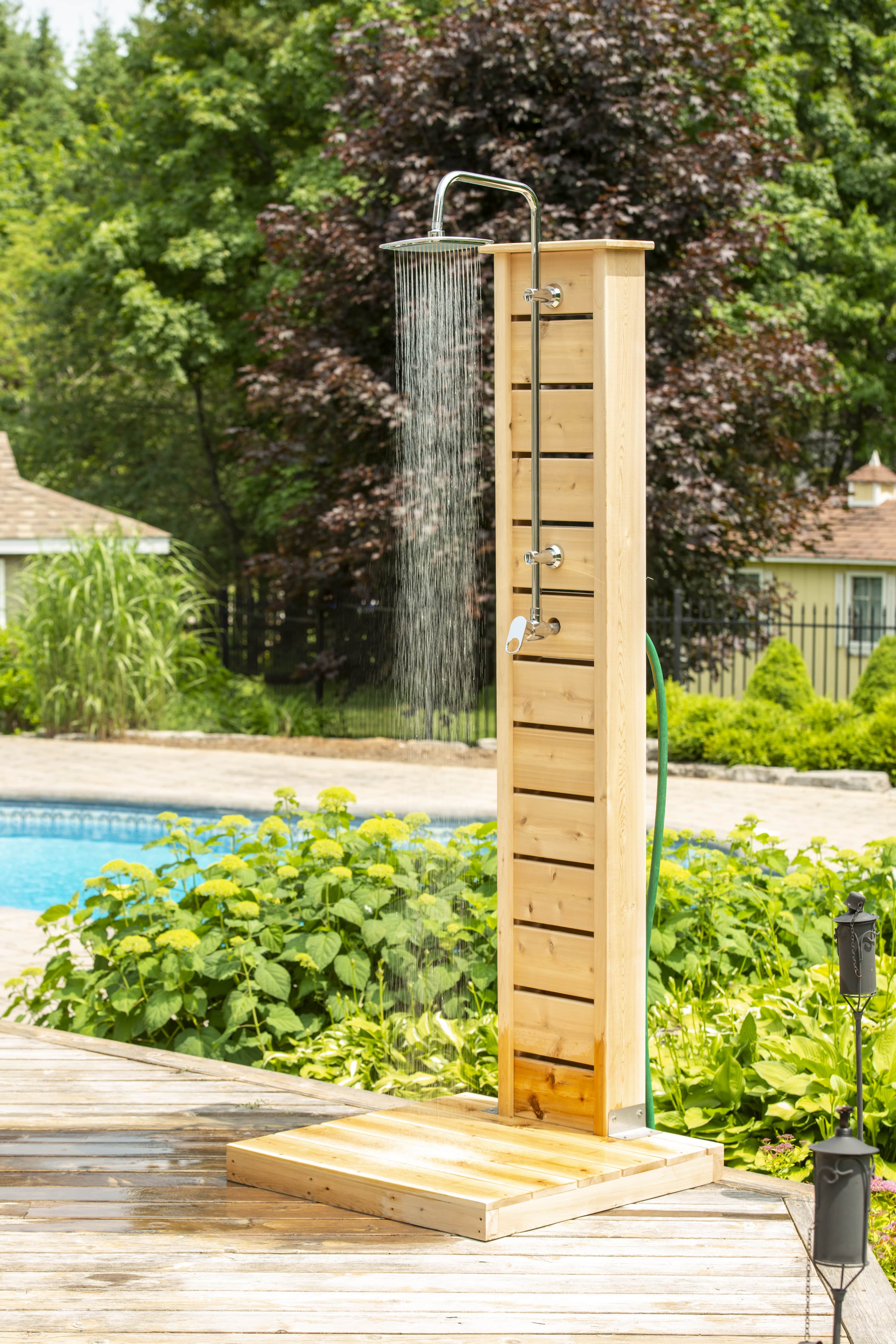 Dundalk CT Sierra Pillar Shower - White Cedar