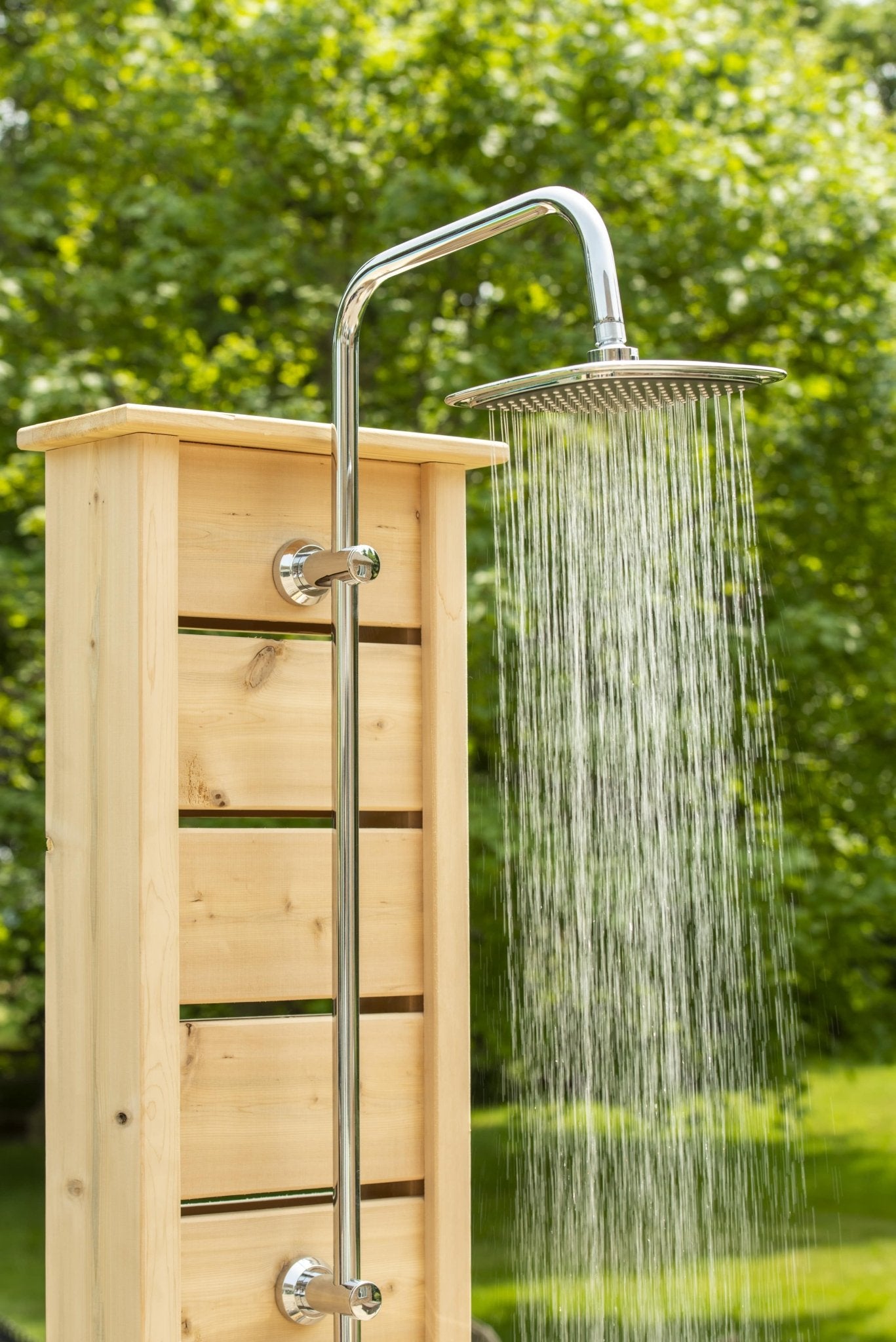 Dundalk CT Sierra Pillar Shower - White Cedar - Saunas King